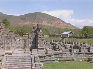 صور Avantipur Temple متحف