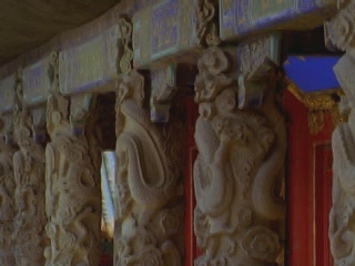 صور Columns of the temple of Confucius عمارة