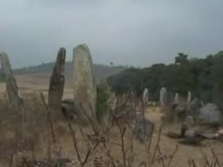 صور Nartiang Monoliths المناظر الطبيعية