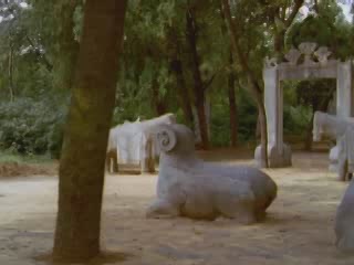 صور Sculpture on the graves of the descendants of Confucius تمثال