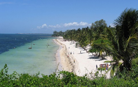 Coral reefs near Mombasa are the best place for diving on the coast. Rich sea fauna. At the depth of 22 meters is the ship sunken in 1945. The best season is from October to April