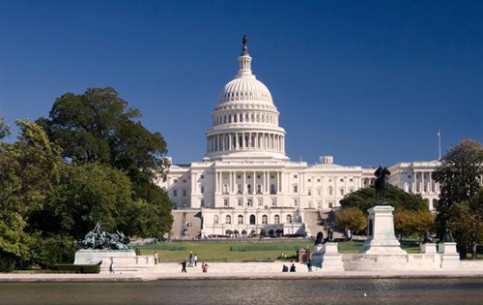 State of Washington attracts tourist with resorts of the Pacific coast, beautiful cities, national parks and the Cascade Ranges